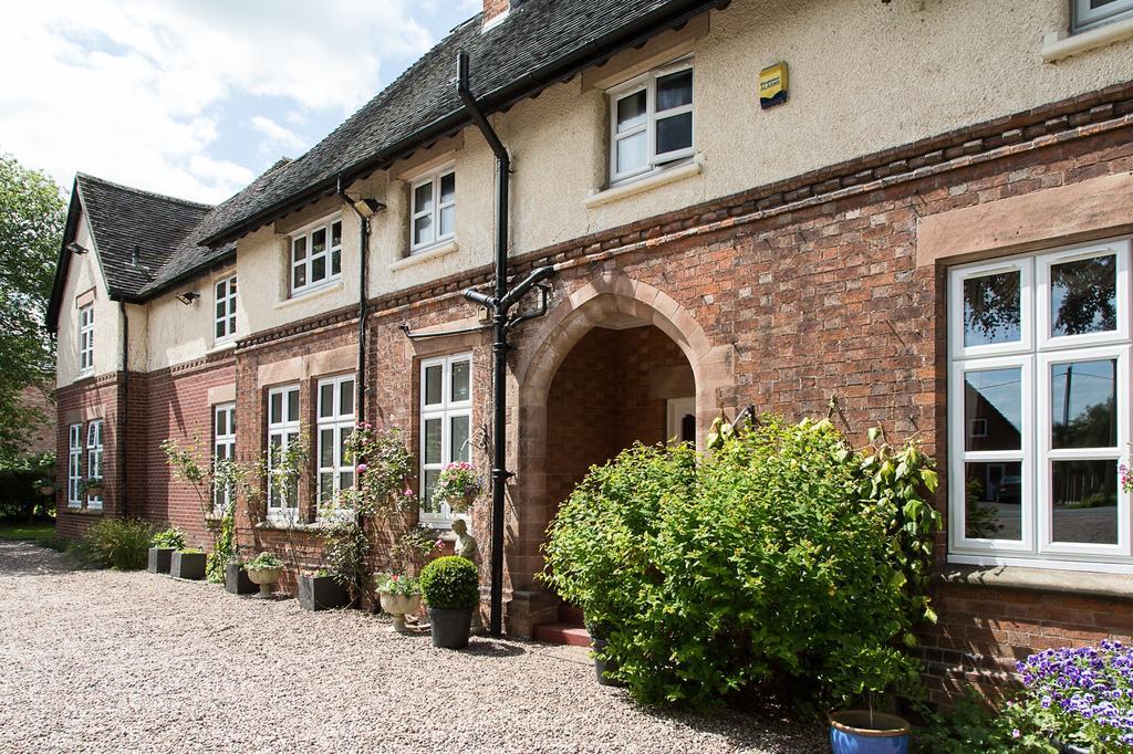 Heywood Hall Denstone Esterno foto