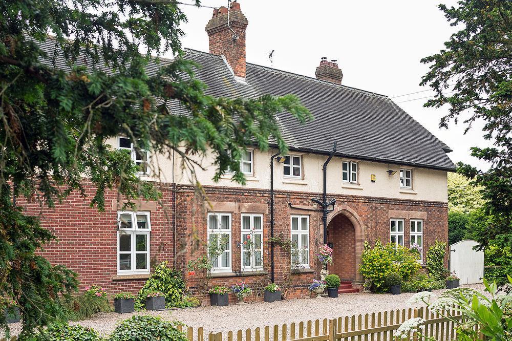 Heywood Hall Denstone Esterno foto